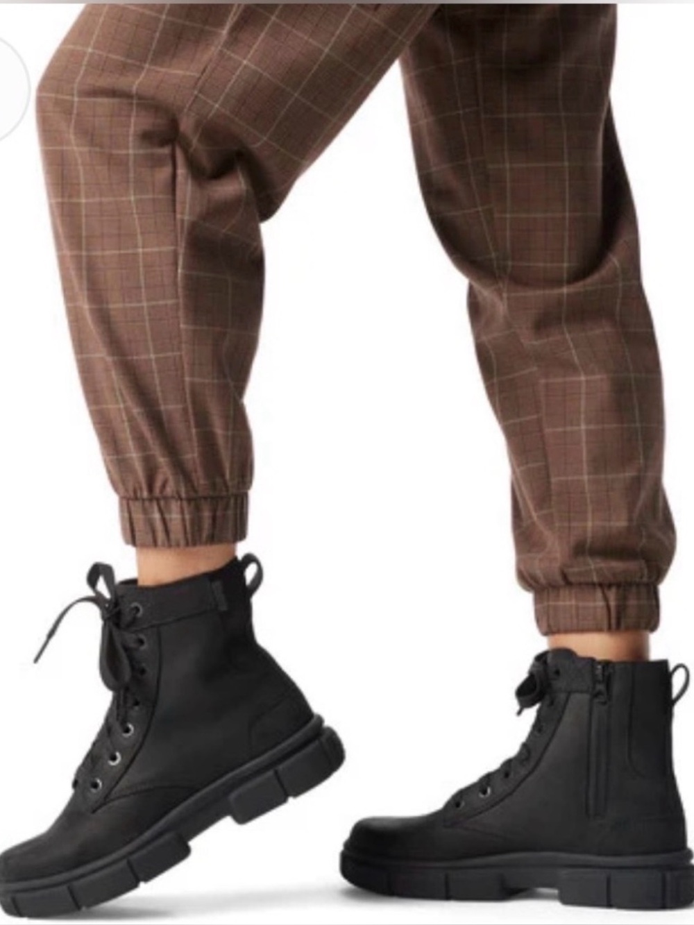 NIB SOREL Women's
Explorer STRT Lace Boot (Genuine Leather) 7